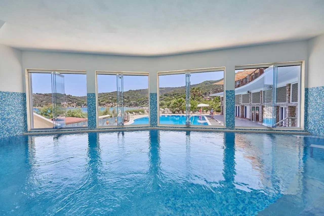 Hotel Hermitage Portoferraio 5*,